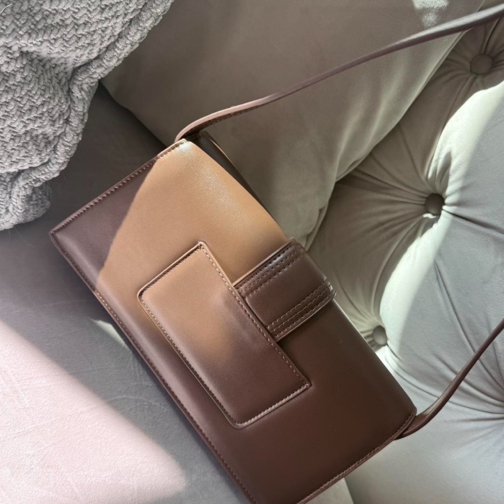 Jacquemus Brown Leather Shoulder Bag - Picture 13 of 16